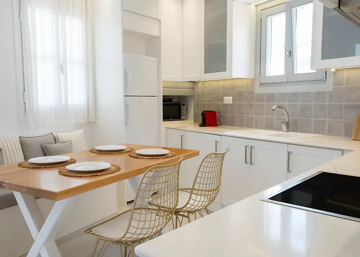 Vibes 2 * Ornos (Mykonos)